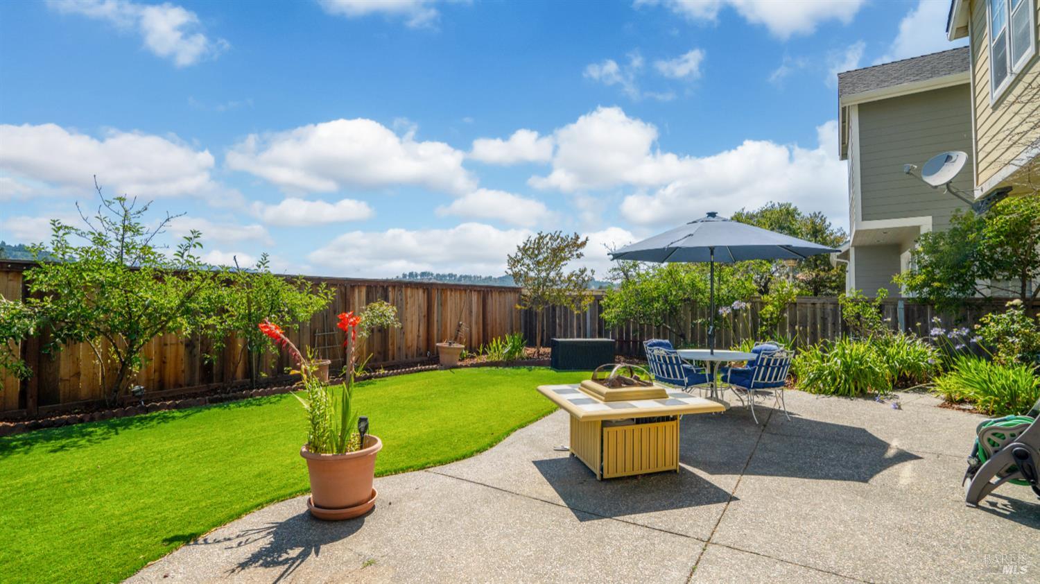 56 Waterside Circle San Rafael, CA 94903 - Photo 16 of 24