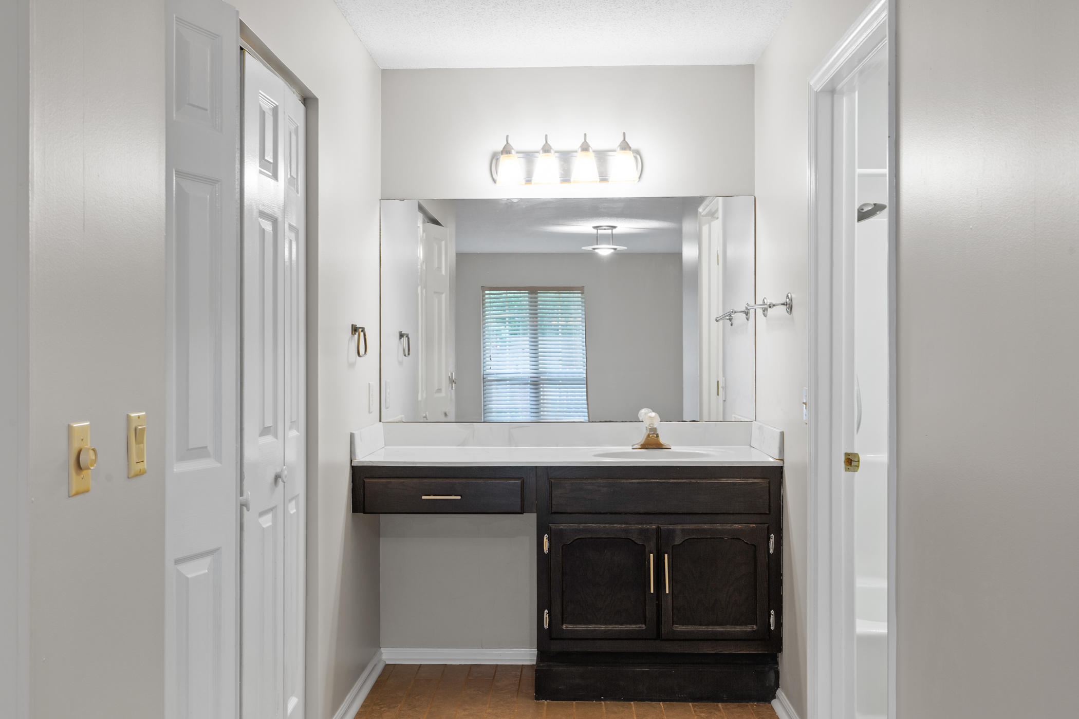 703 Swansons Ridge Road Chattanooga, TN 37421 - Photo 21 of 26 Bathroom