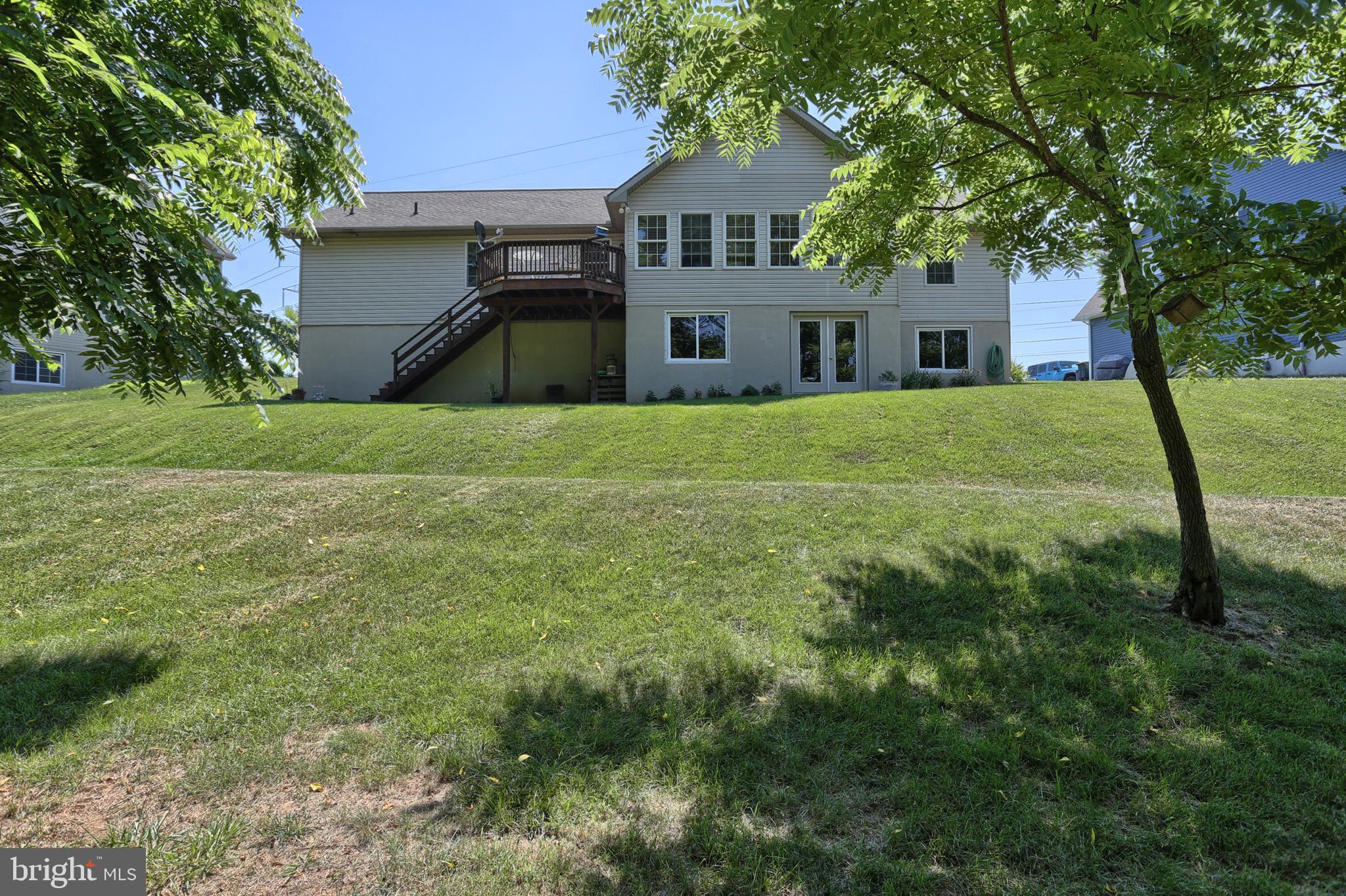 1508 Rolling Meadow Road Lebanon, PA 17046 - Photo 37 of 48 Rear elevation