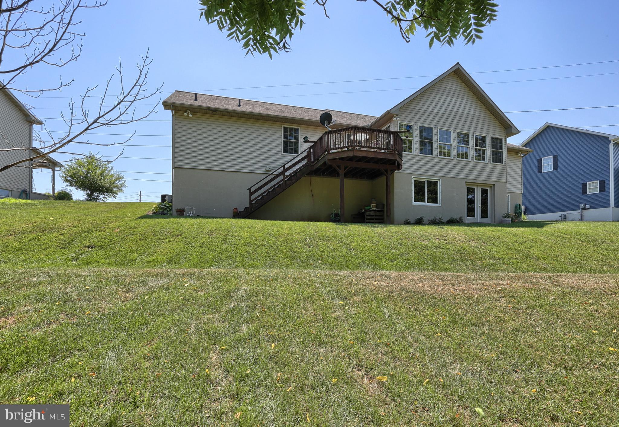 1508 Rolling Meadow Road Lebanon, PA 17046 - Photo 38 of 48 Rear Elevation