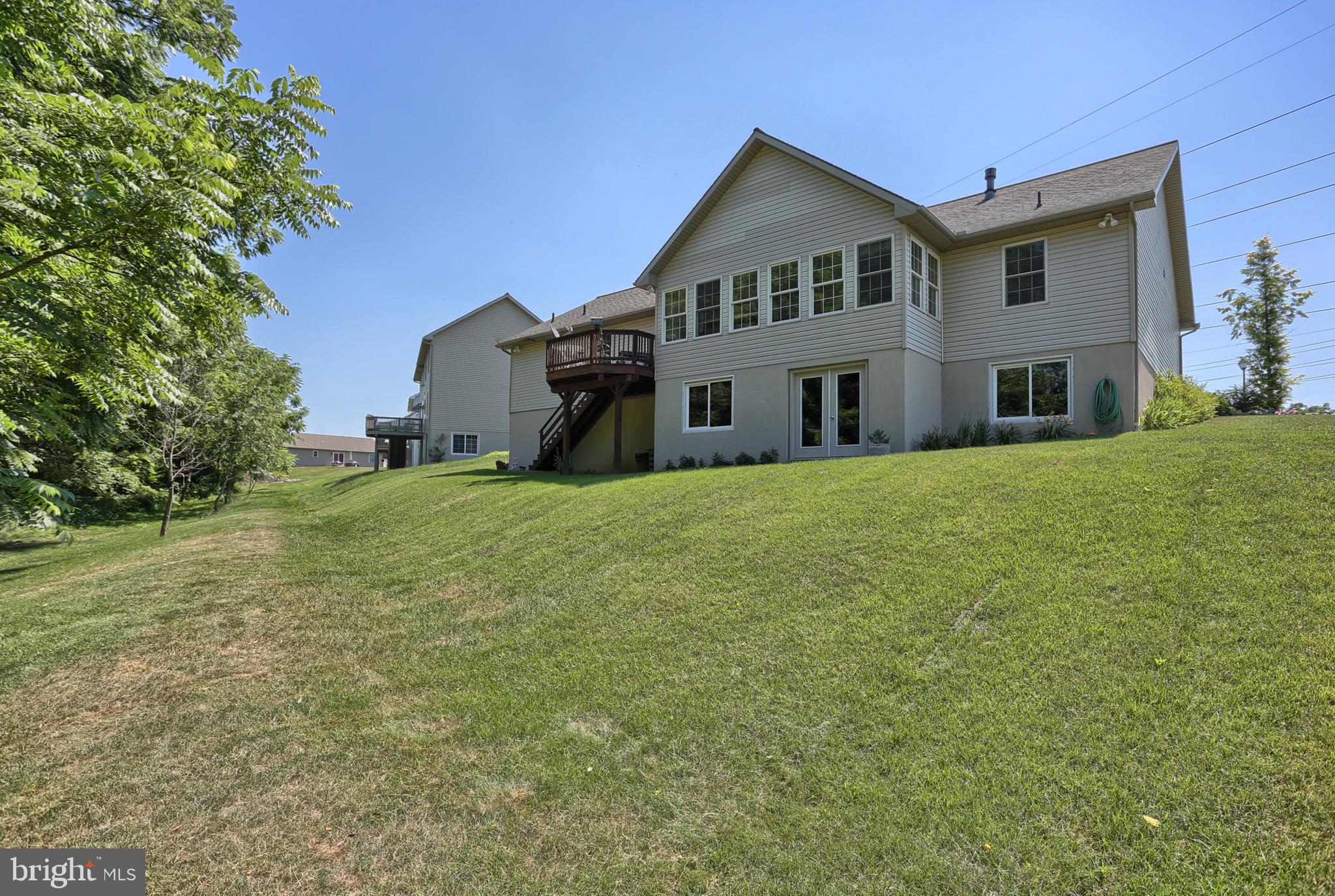 1508 Rolling Meadow Road Lebanon, PA 17046 - Photo 39 of 48 Rear elevation
