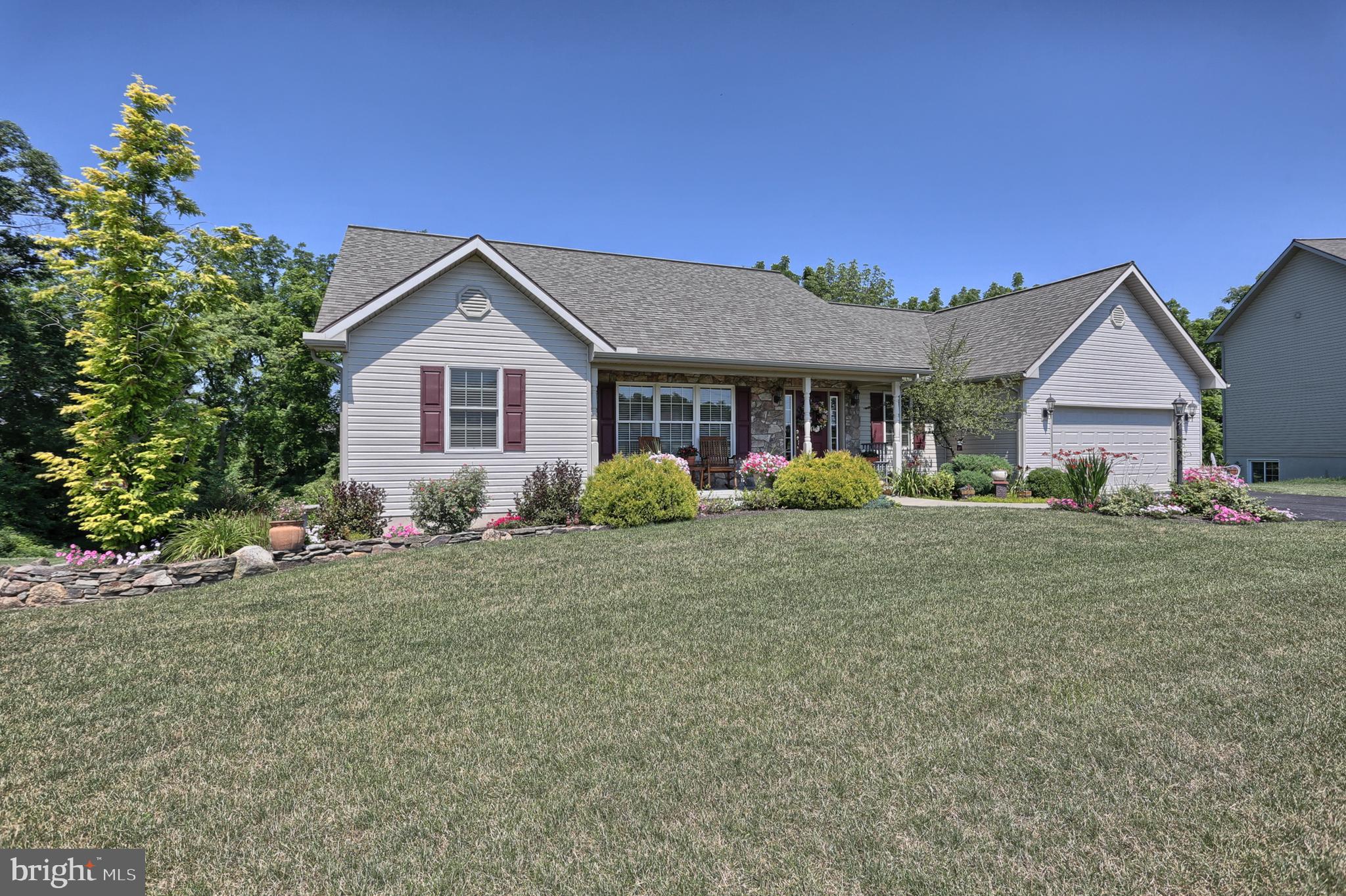 1508 Rolling Meadow Road Lebanon, PA 17046 - Photo 48 of 48 Front elevation
