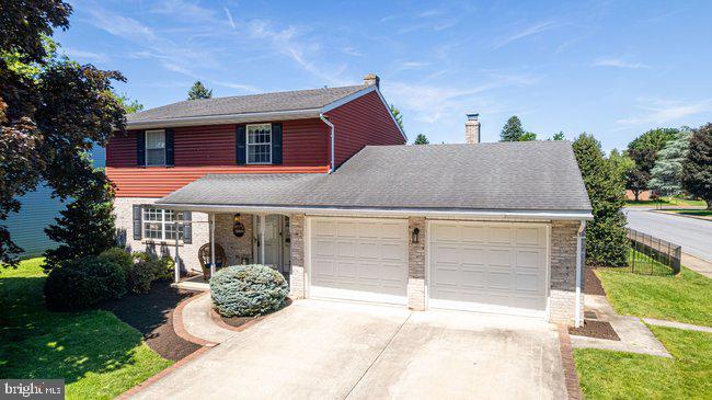 901 Cypress Street Chambersburg, PA 17201 - Photo 2 of 49