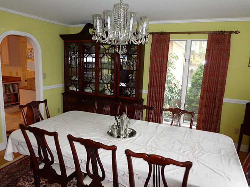 135 Laurel Crest Road Somerset, PA 15501 - Photo 7 of 25 Dining Room.