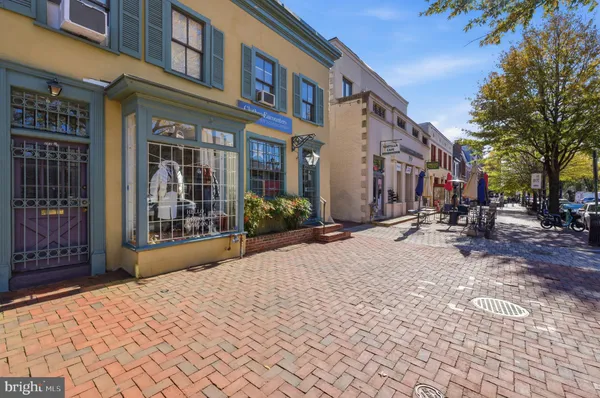 $1,139,900 | 1004 11th Street Northeast, Washington, DC 20002