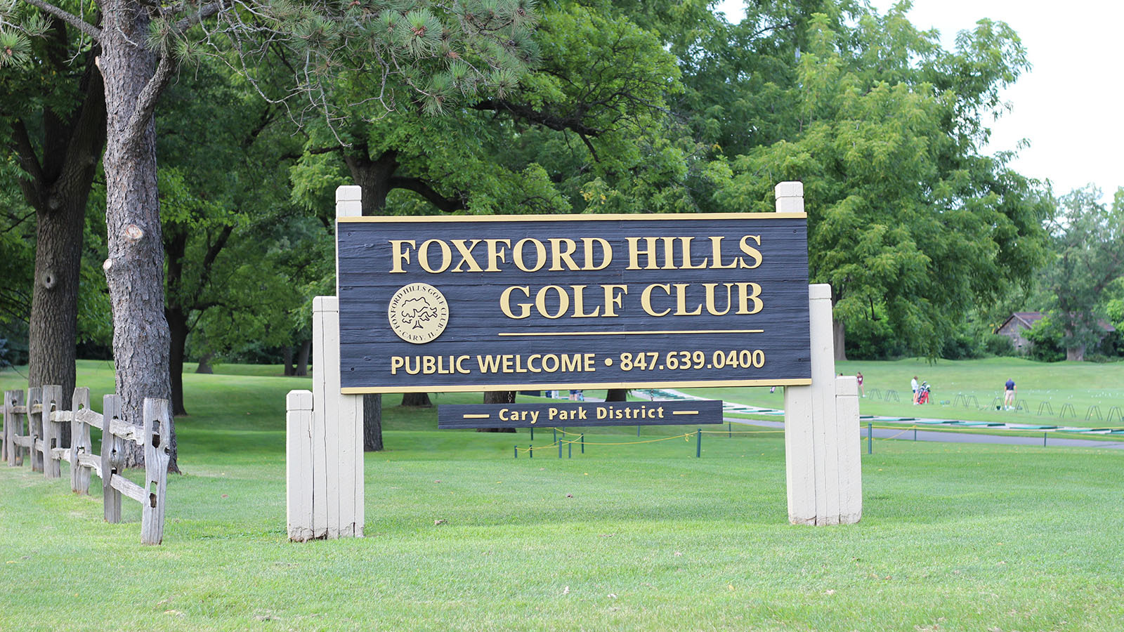 778 Westbury Drive Cary, IL 60013 - Photo 29 of 29 a sign on the side of the road