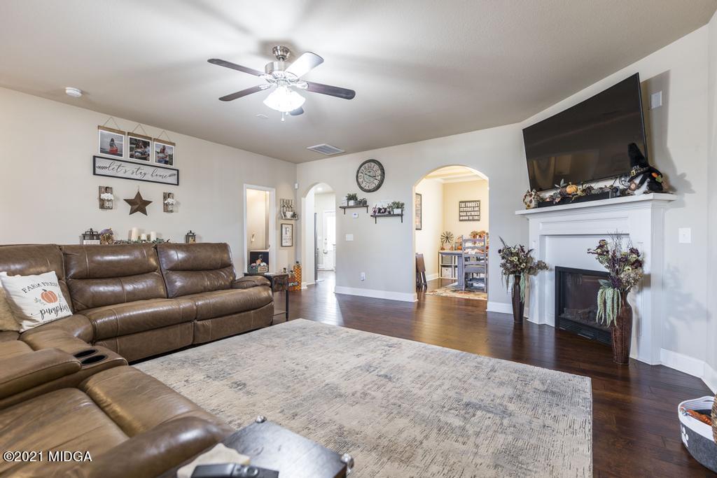 305 Rippling Water Way Perry, GA 31069 - Photo 12 of 45 305 Rippling Water Way 12