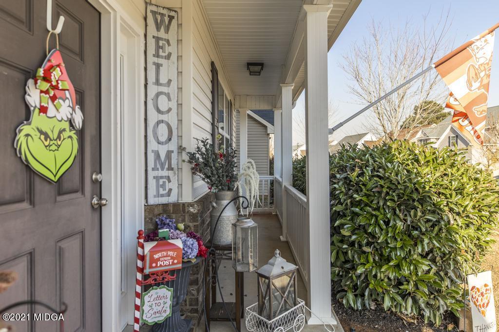 305 Rippling Water Way Perry, GA 31069 - Photo 8 of 45 305 Rippling Water Way 8