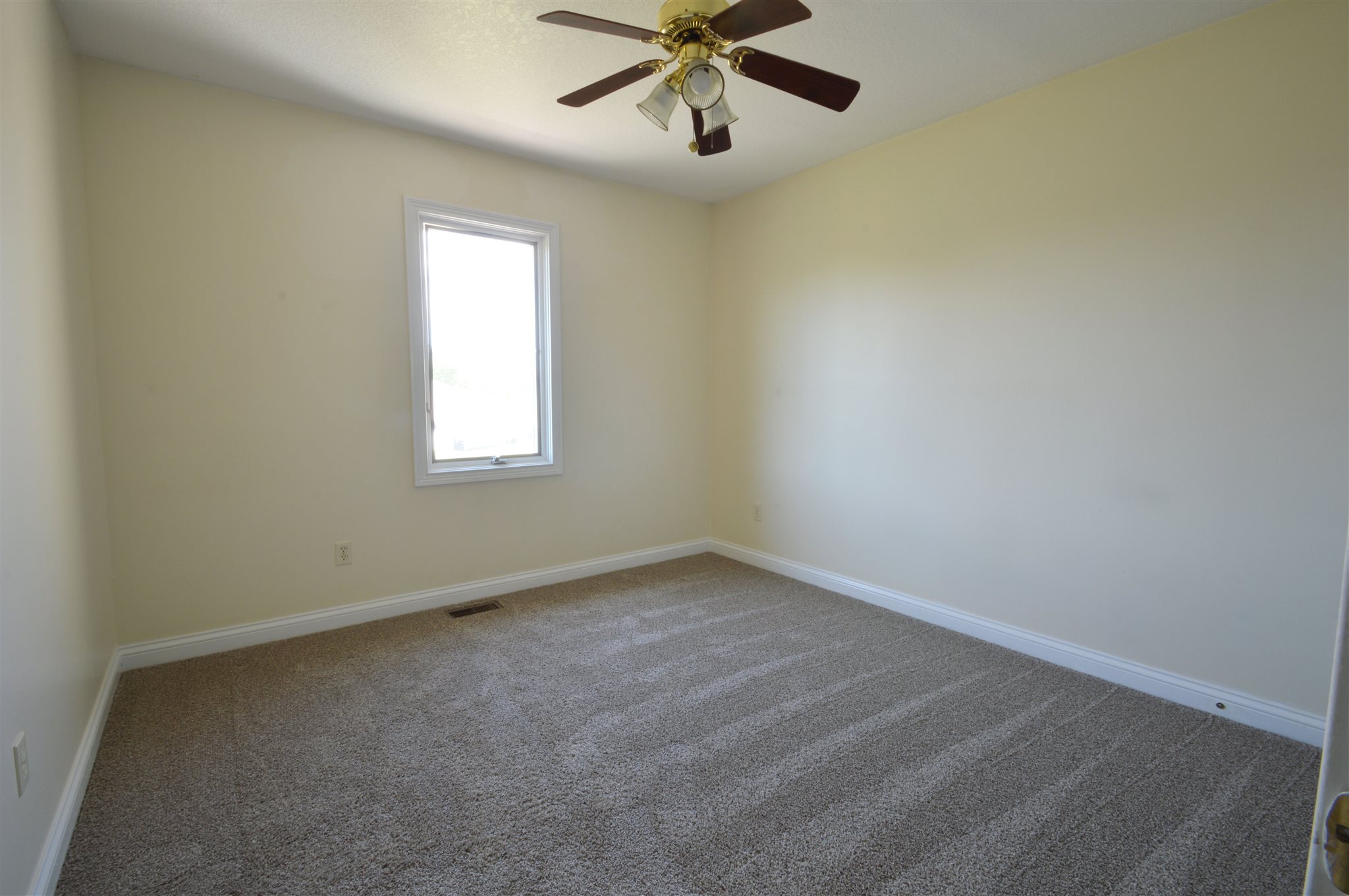 10424 Bitterroot Court Fort Wayne, IN 46804 - Photo 18 of 34 Gallery Image 18