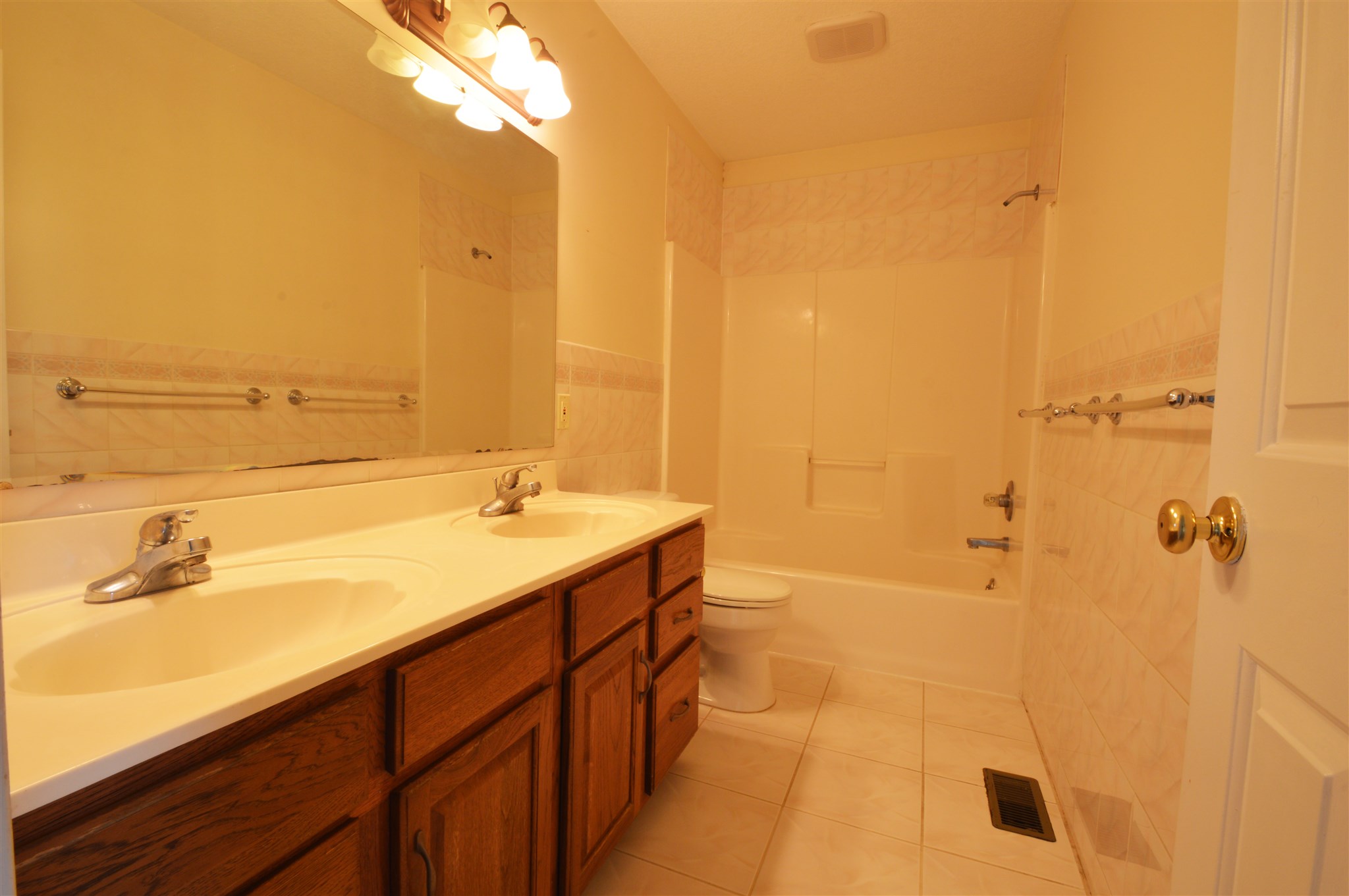 10424 Bitterroot Court Fort Wayne, IN 46804 - Photo 22 of 34 Gallery Image 22