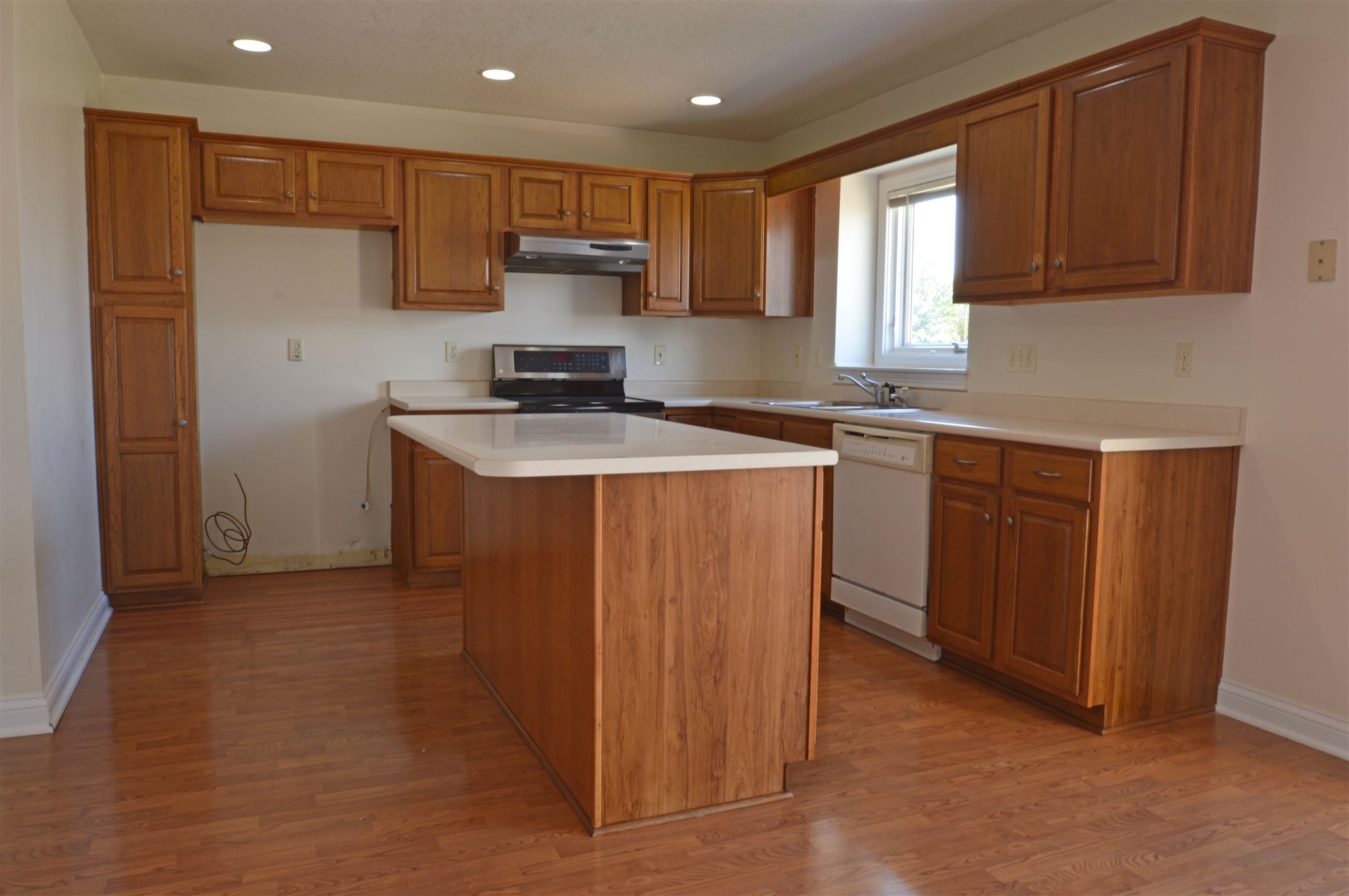 10424 Bitterroot Court Fort Wayne, IN 46804 - Photo 6 of 34 Gallery Image 6