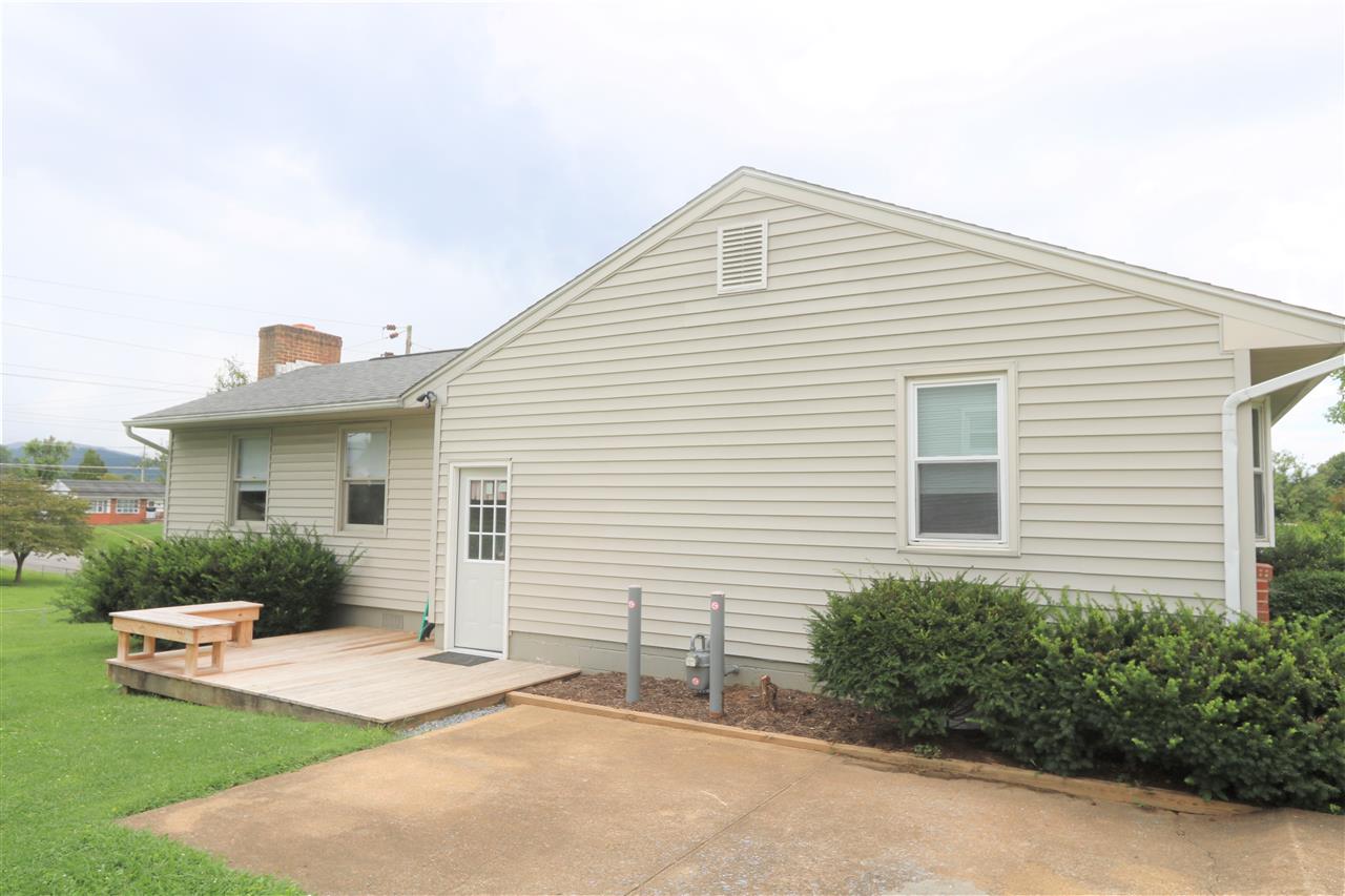 200 Link Road Waynesboro, VA 22980 - Photo 5 of 49 Gallery Image 5