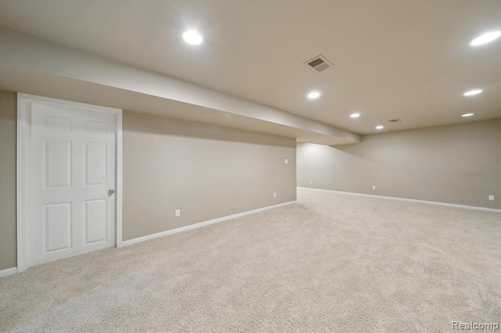 3244 Bridlewood Drive Rochester, MI 48306 - Photo 39 of 48