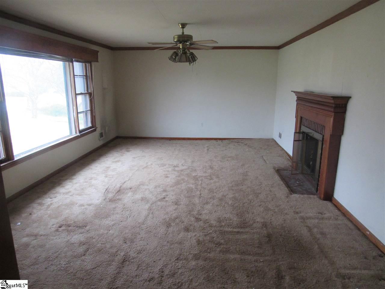 2906 Old Easley Bridge Road Greenville, SC 29611 - Photo 3 of 9