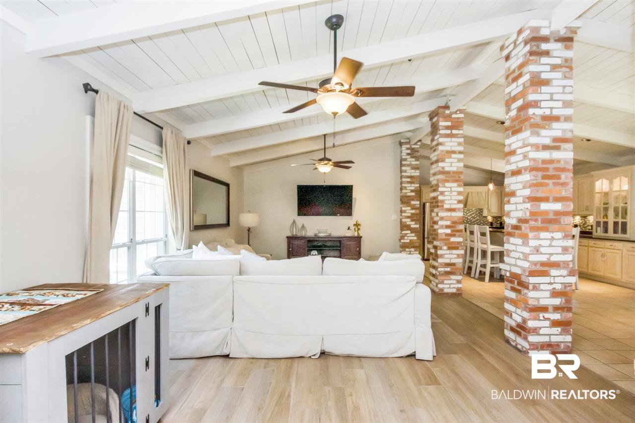 369 Gaines Avenue Mobile, AL 36609 - Photo 3 of 48