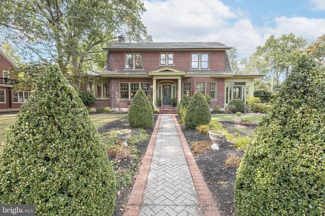 $760,000 | 510 South 5th Street, Perkasie, PA 18944
