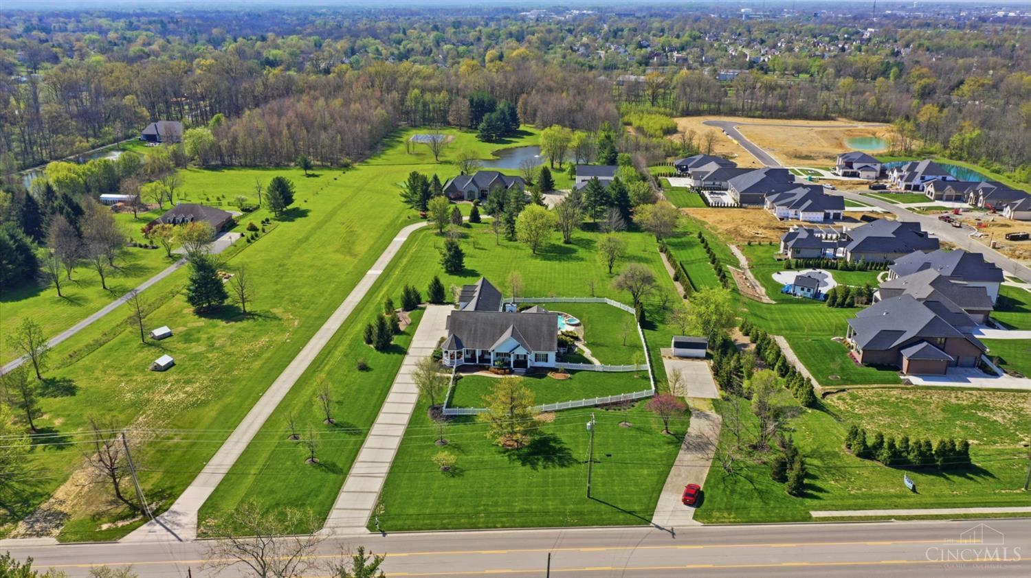 6661 Irwin Simpson Road Mason, OH 45040 - Photo 2 of 32