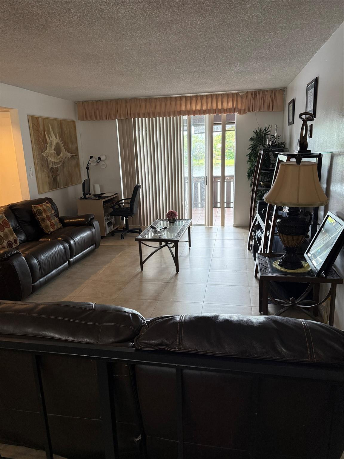 3710 Inverrary Drive, Unit 3T Lauderhill, FL 33319 - Photo 3 of 10 Photo 3