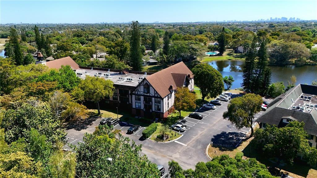 3710 Inverrary Drive, Unit 3T Lauderhill, FL 33319 - Photo 4 of 10 Photo 4