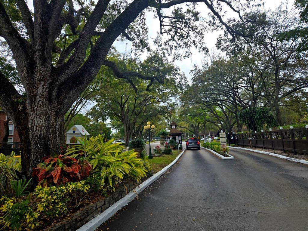 3710 Inverrary Drive, Unit 3T Lauderhill, FL 33319 - Photo 5 of 10 Photo 5