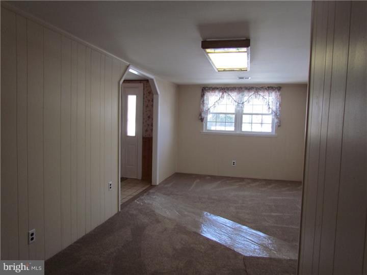 974 Mueller Road Warminster, PA 18974 - Photo 8 of 25 Gallery Image 8