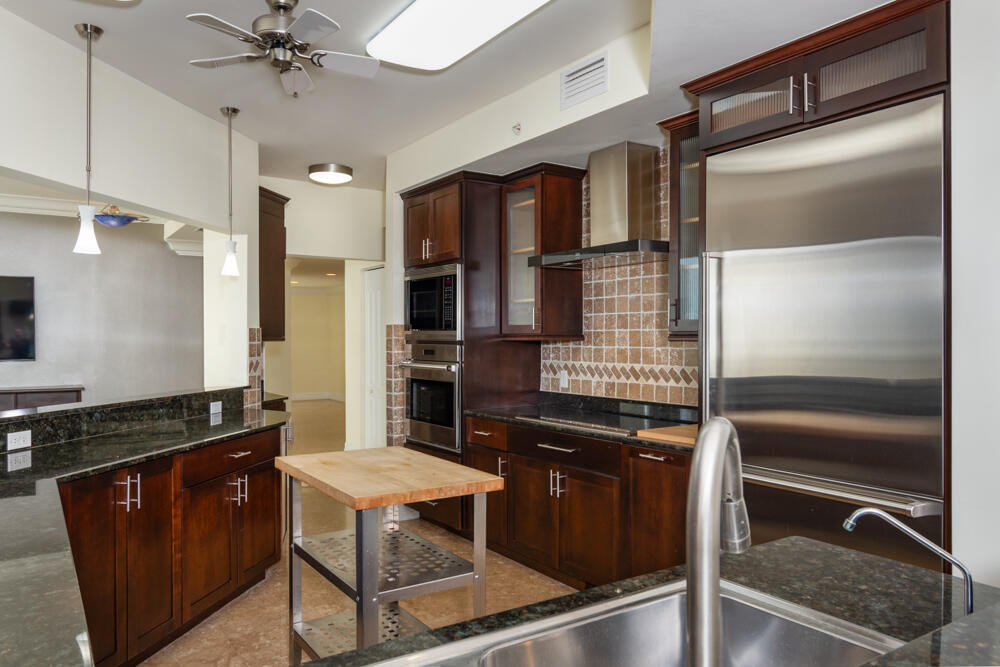 2240 Front Street, Unit 103 Melbourne, FL 32901 - Photo 6 of 37 Designer Kitchen