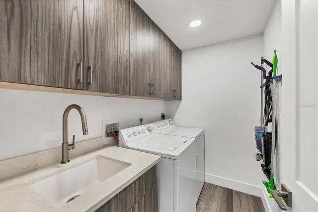 a close view of sink and tap