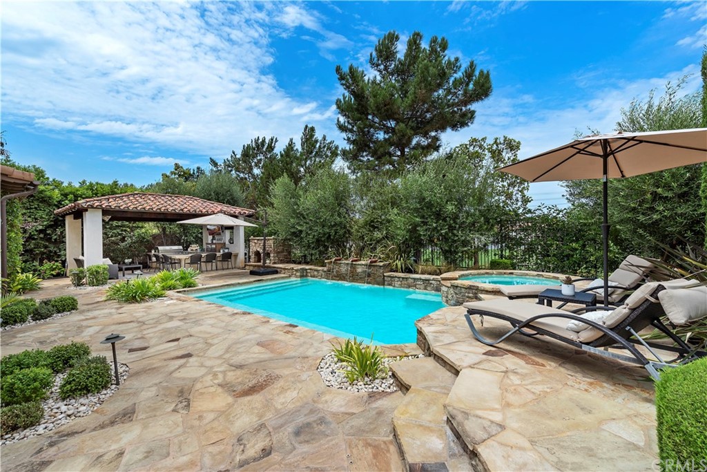 5 Tranquility Place Ladera Ranch, CA 92694 - Photo 33 of 50 Gorgeous stone hardscape