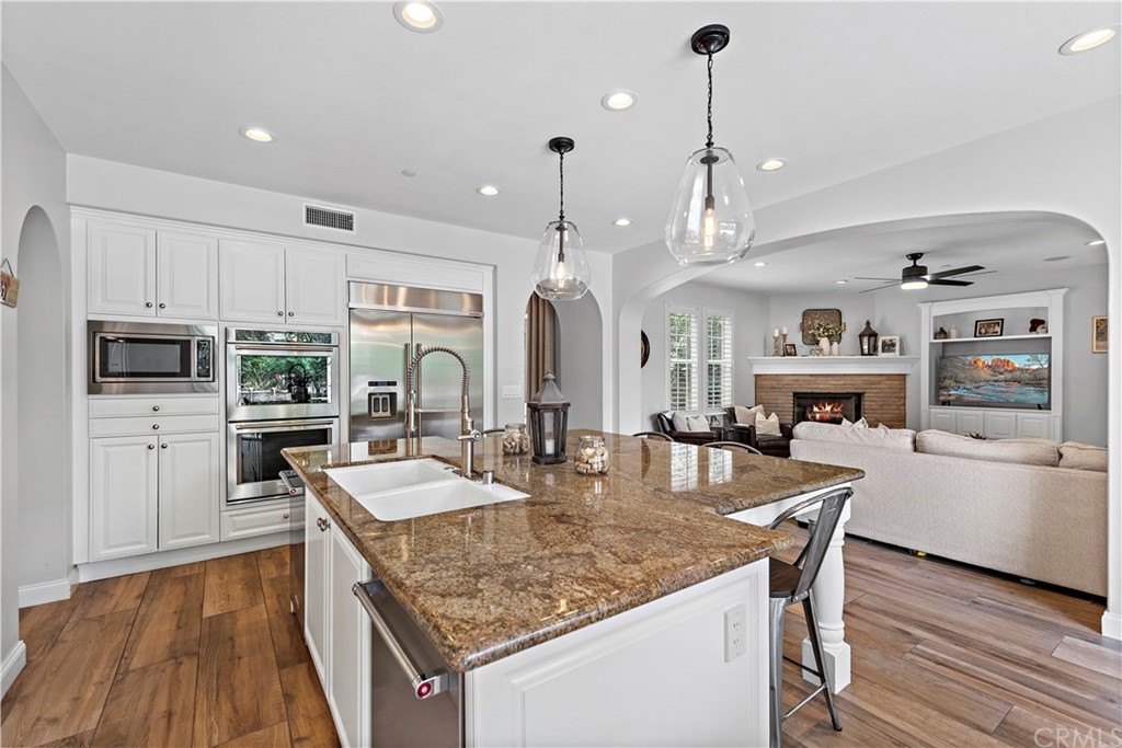 5 Tranquility Place Ladera Ranch, CA 92694 - Photo 10 of 50 Island with seating