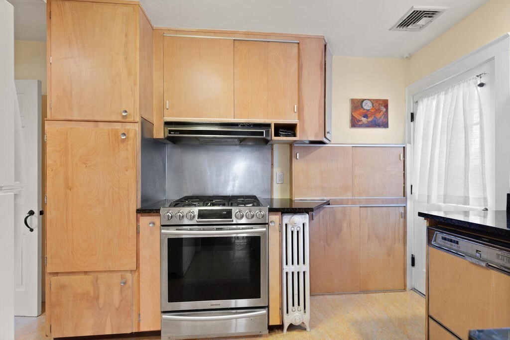 57 Spring Street Arlington, MA 02476 - Photo 16 of 26 Gallery Image 16