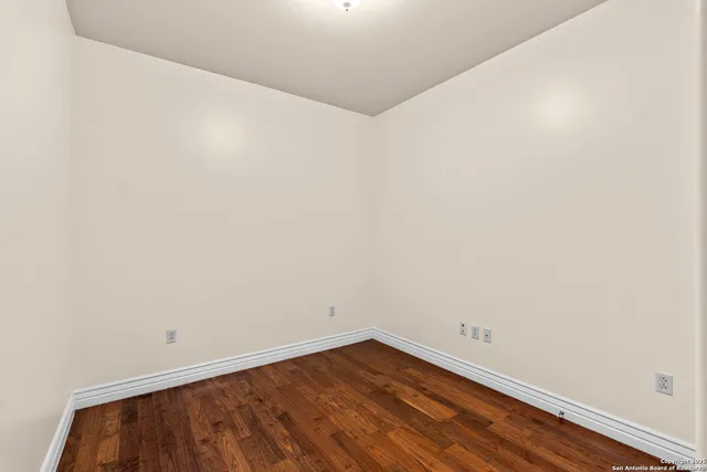 $342,000 | 215 Center Street, Unit 203, San Antonio, TX 78202