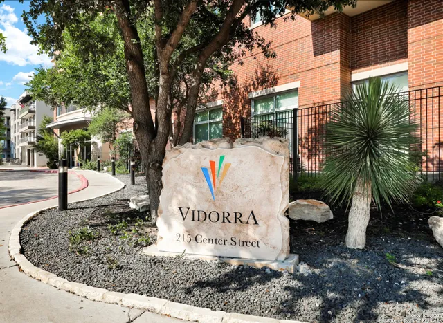$342,000 | 215 Center Street, Unit 203, San Antonio, TX 78202