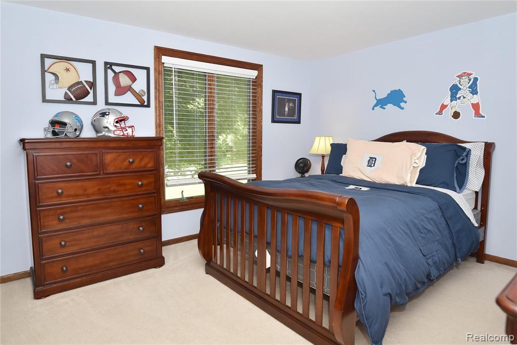 1069 Springwood Lane Rochester Hills, MI 48309 - Photo 25 of 37