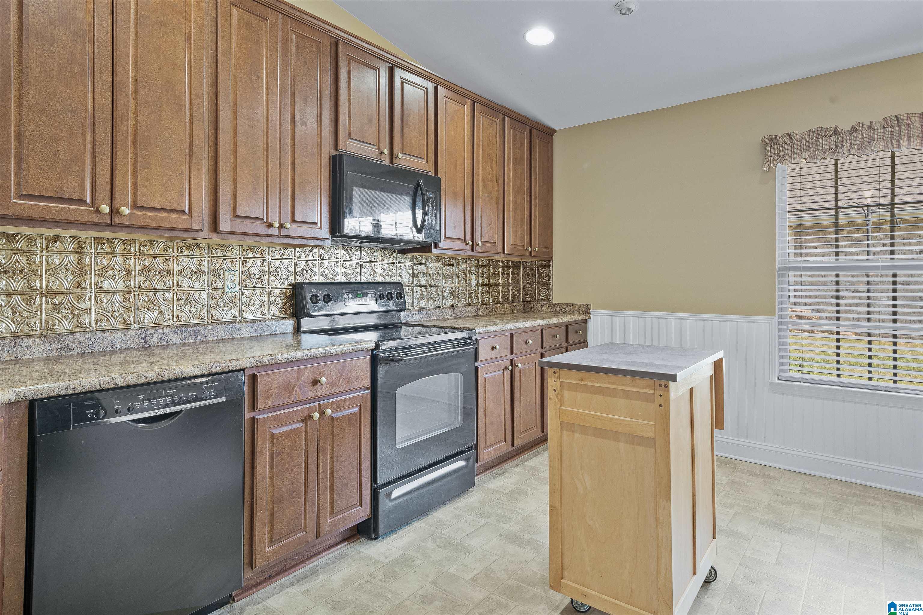 142 Old Ivy Road Calera, AL 35040 - Photo 11 of 37