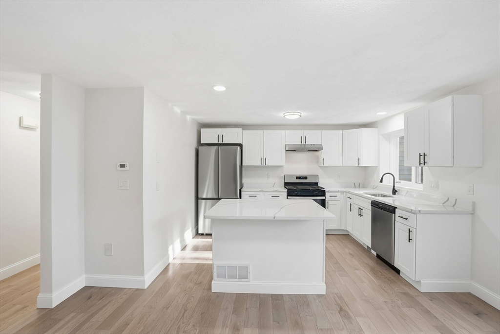 24 Deer Path, Unit 5 Maynard, MA 01754 - Photo 11 of 36