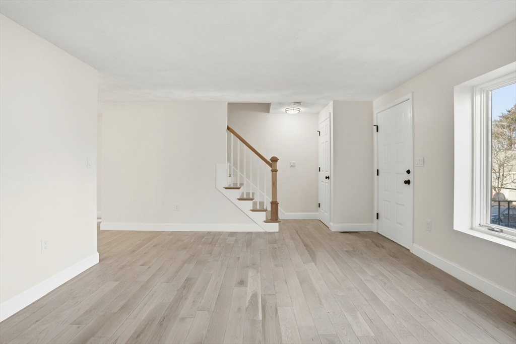 24 Deer Path, Unit 5 Maynard, MA 01754 - Photo 8 of 36