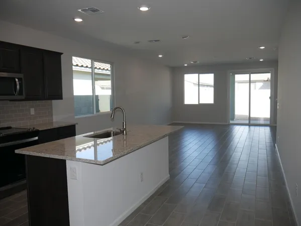 $2,100 | 18156 West Daley Lane, Surprise, AZ 85387