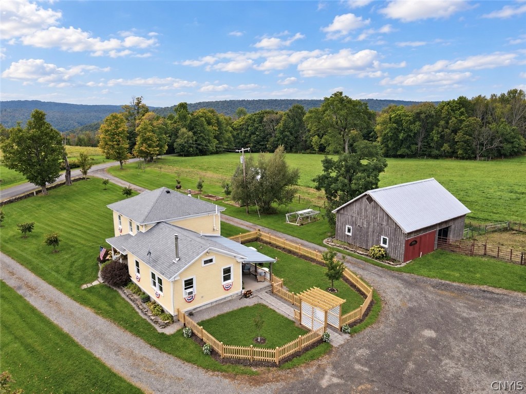 312 Springer Road Lincklaen, NY 13052 - Photo 8 of 50 Gallery Image 8