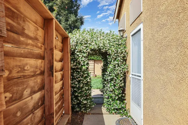 $510,000 | 3220 New London Lane, Modesto, CA 95355
