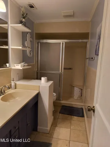 $2,350 | 171 St Charles Avenue, Biloxi, MS 39530