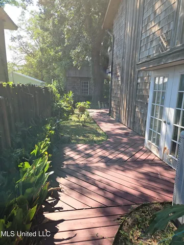 $2,350 | 171 St Charles Avenue, Biloxi, MS 39530