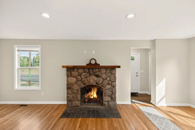 $299,900 | 17979 M-60, Vandalia, MI 49095