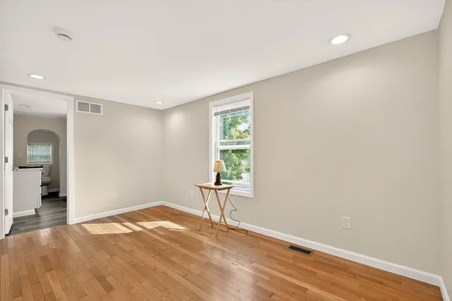 $299,900 | 17979 M-60, Vandalia, MI 49095