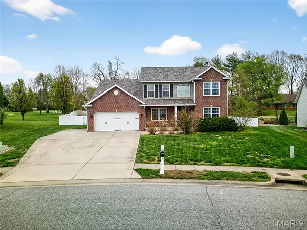 $435,000 | 2408 Liberty Drive, Maryville, IL 62062