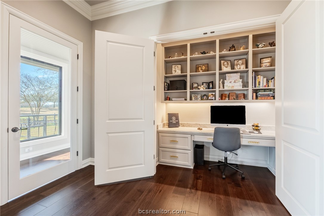 5202 Bourrone Court Bryan, TX 77802 - Photo 22 of 43 Secondary office off Primary Suite