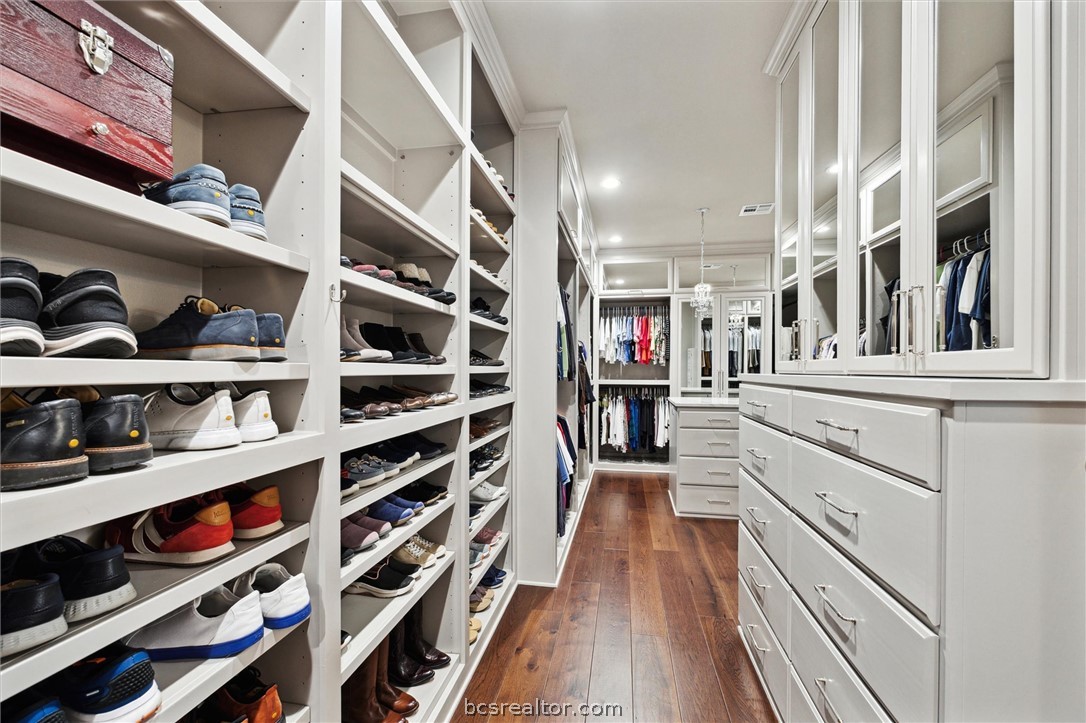 5202 Bourrone Court Bryan, TX 77802 - Photo 27 of 43