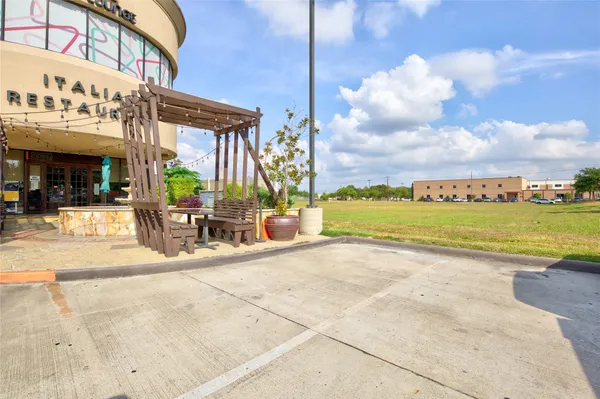 $1,100,000 | 4242 Keith Road, Pasadena, TX 77505