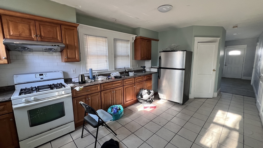 58 Agawam Street Revere, MA 02151 - Photo 5 of 10