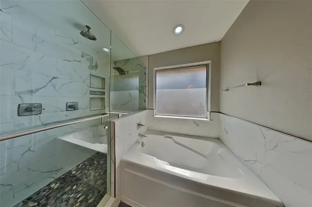 $2,795 | 1513 Warwick Drive, Mansfield, TX 76063