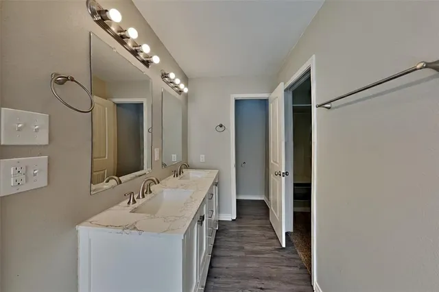 $2,795 | 1513 Warwick Drive, Mansfield, TX 76063